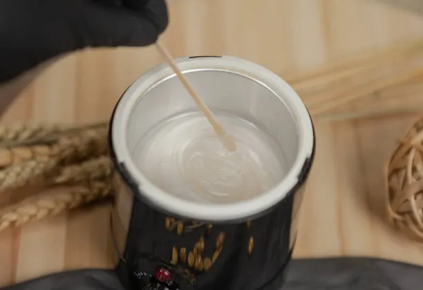 眉毛ワックス脱毛って!?